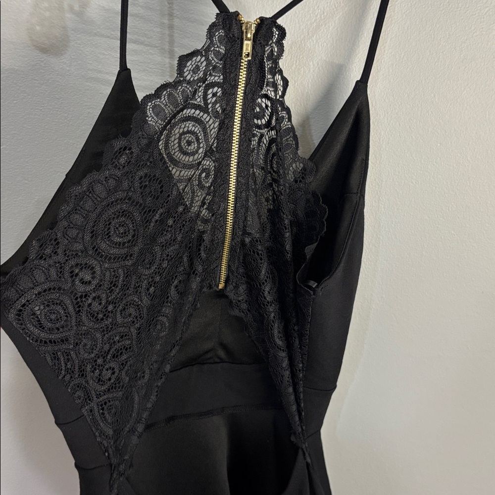 Windsor dress women’s size medium black lace sexy open back Witchy Fairy - Picture 15 of 15